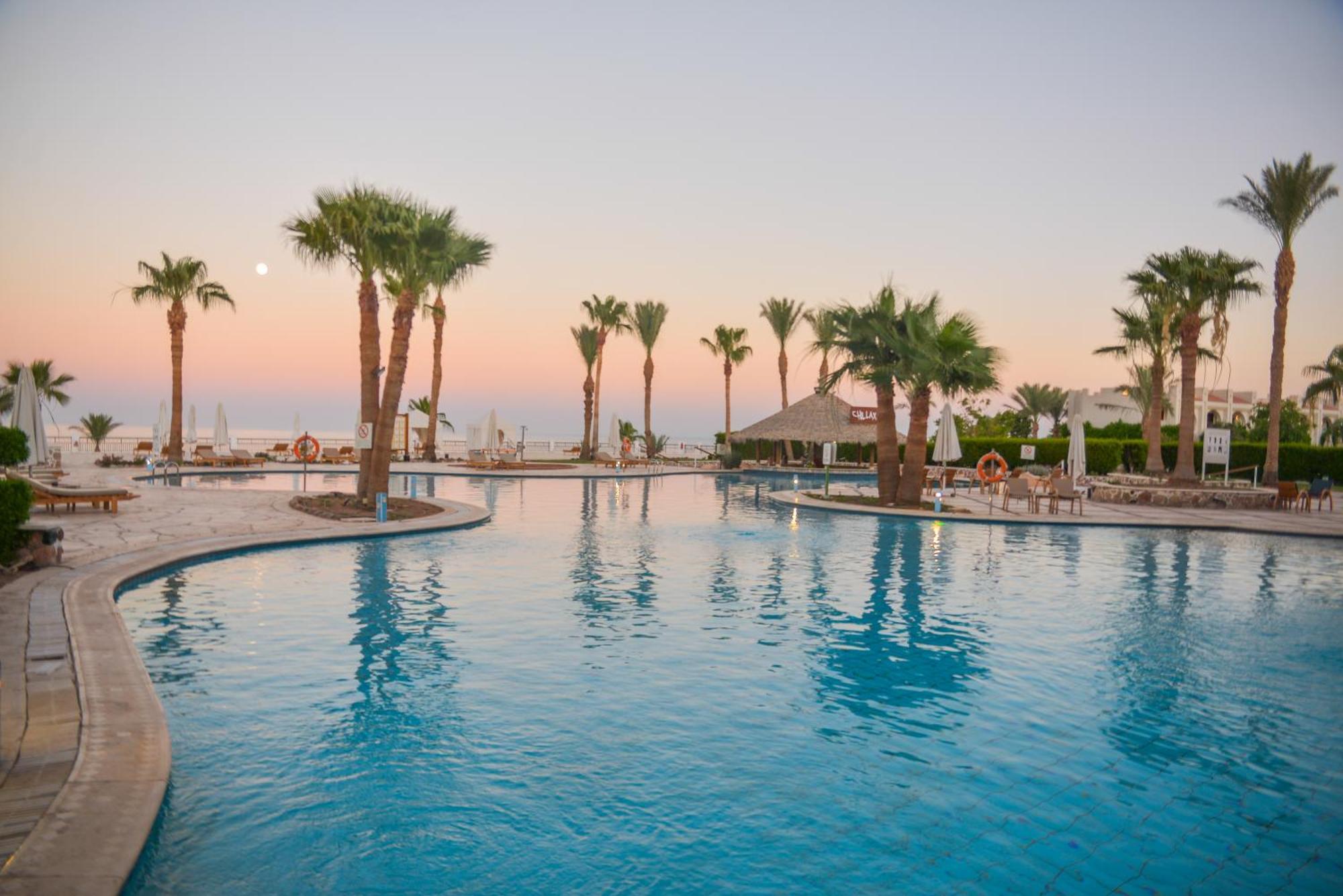 Safir Sharm Waterfalls Resort Kültér fotó Sunrise Grand Select Crystal Bay Resort